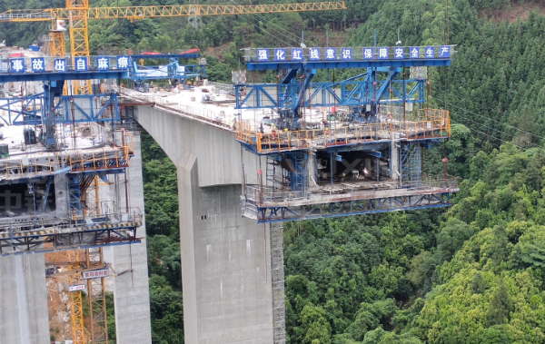 中交四航開春高速公路6標