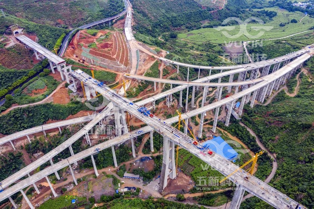 中鐵四局-玉磨鐵路（?中老鐵路）